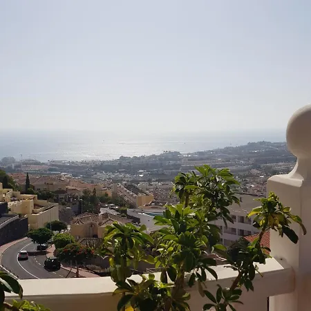 Lucia Roque Del * Costa Adeje (Tenerife)